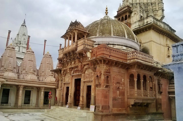Shri Digambar Jain Atishaya Kshetra, Maksi  Parshwanath, Madhya Pradesh
